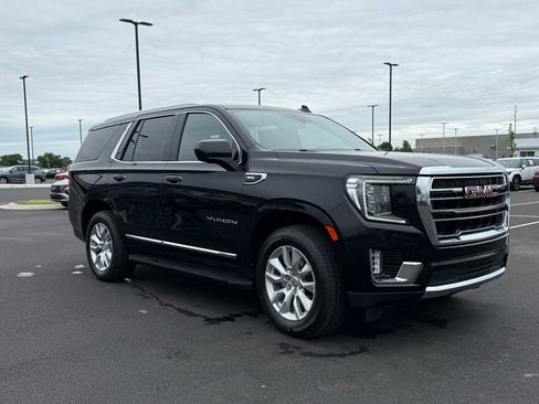 Used 2021 GMC Yukon SLT AWD/4WD image 3