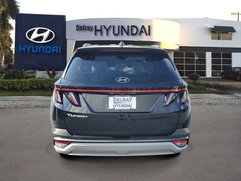 Certified 2025 Hyundai Tucson SEL FWD image 5