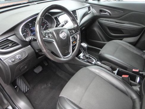Used 2019 Buick Encore Preferred AWD/4WD image 7