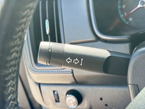 Used 2019 GMC Canyon SLT w/ Driver Alert Package RWD image 33