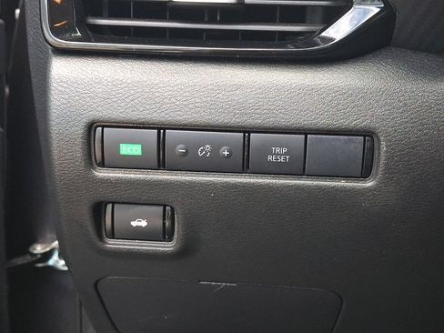 Used 2024 Nissan Sentra SV FWD image 26
