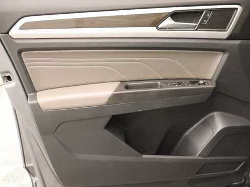 Used 2022 Volkswagen Atlas SE FWD image 18
