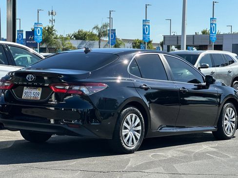 Used 2023 Toyota Camry LE image 4