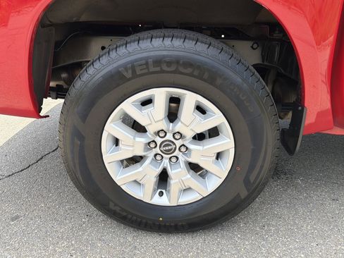 Used 2022 Nissan Frontier SV AWD/4WD image 17