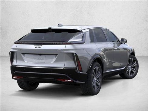 New 2026 Cadillac Lyriq Luxury RWD image 5