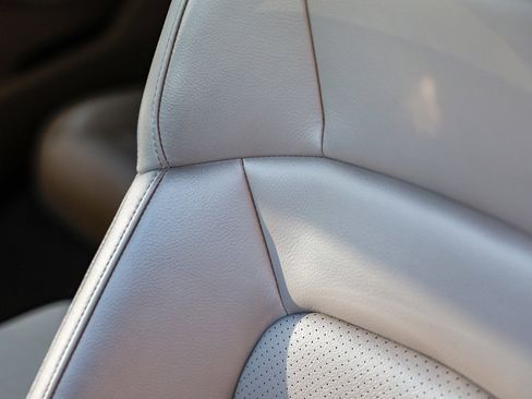 Used 2021 Porsche Taycan Base image 24