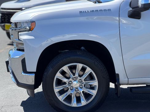 Used 2019 Chevrolet Silverado 1500 LTZ w/ LTZ Plus Package AWD/4WD image 19