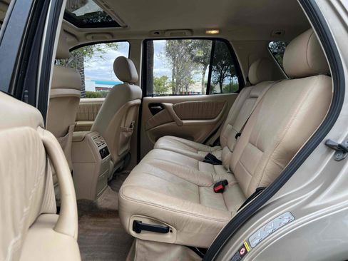 Used 2003 Mercedes-Benz ML 320 4MATIC image 5