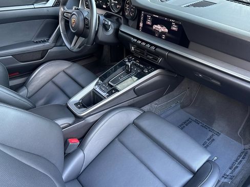 Used 2021 Porsche 911 Carrera image 19