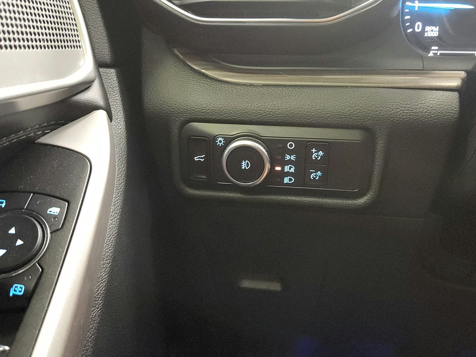 Used 2023 Ford Explorer Limited RWD image 38