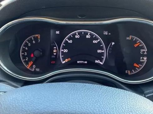Used 2016 Jeep Grand Cherokee Laredo w/ Quick Order Package 23E RWD image 14