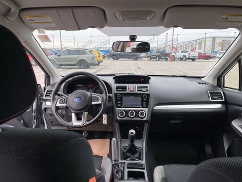 Used 2017 Subaru Crosstrek 2.0i Premium image 13