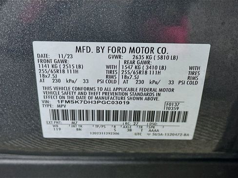 Used 2023 Ford Explorer XLT image 36