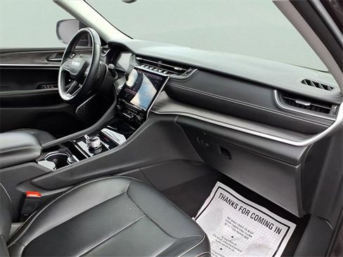 Used 2022 Jeep Grand Cherokee L Limited image 23