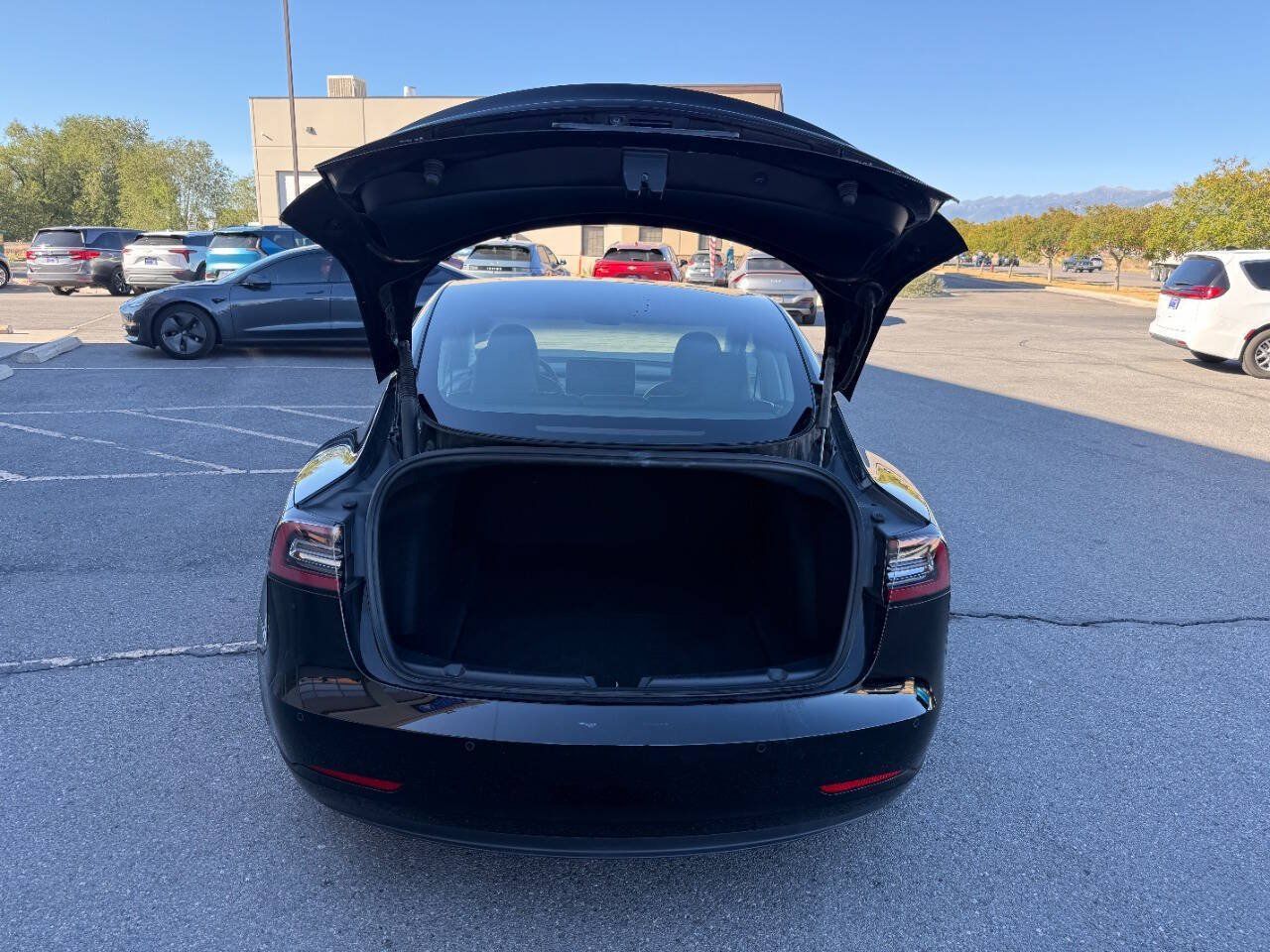 Used 2022 Tesla Model 3 Long Range AWD/4WD image 19