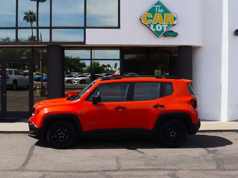 Used 2017 Jeep Renegade Sport w/ Power & Air Group image 8