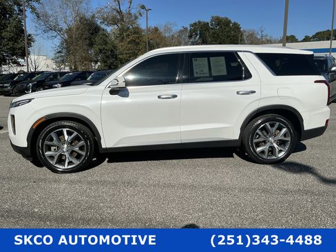 Used 2020 Hyundai Palisade SEL w/ Premium Package image 2