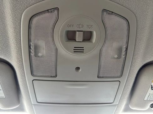 Used 2011 Toyota Prius Two image 21