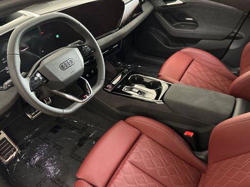 New 2025 Audi S6 e-tron Prestige w/ 21" Wheel Package image 9