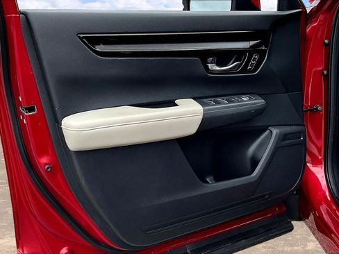Used 2025 Honda CR-V EX-L image 19