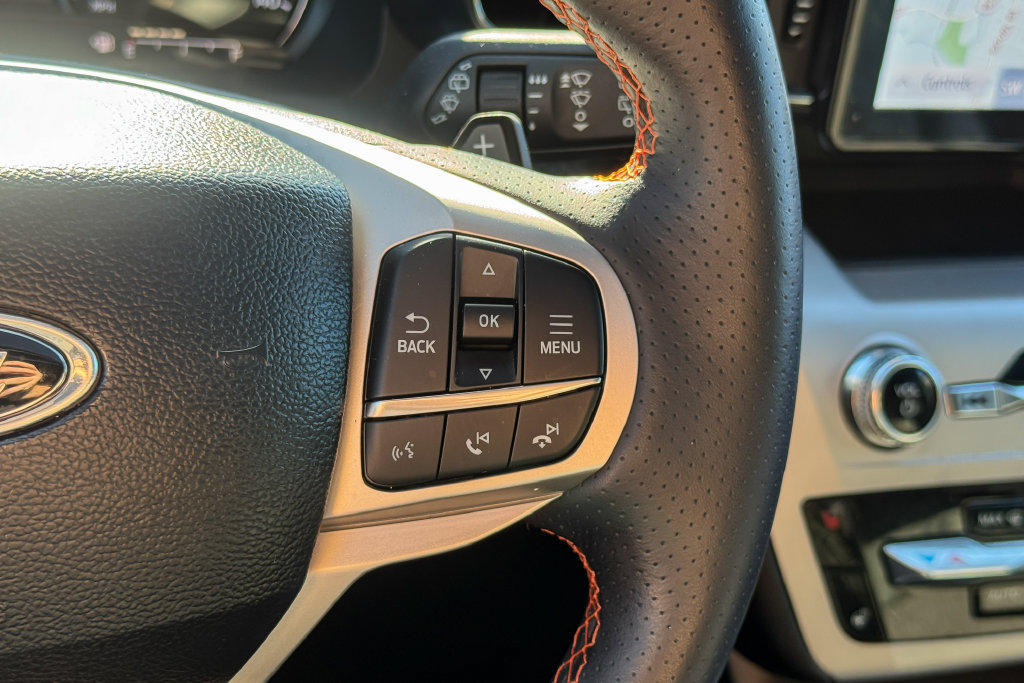 Certified 2024 Ford Explorer Timberline w/ Timberline Technology Package AWD/4WD image 30