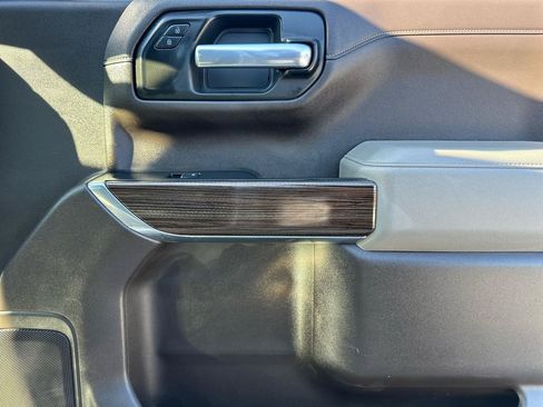 Used 2021 Chevrolet Silverado 1500 LT w/ Bed Protection Package RWD image 18