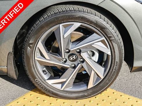 Used 2025 Hyundai Elantra Sport FWD image 9