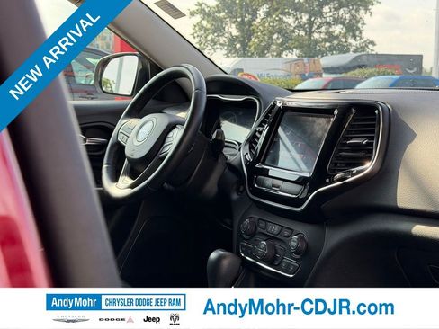 Used 2019 Jeep Cherokee Limited AWD/4WD image 43