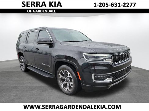 Used 2024 Jeep Wagoneer Series III AWD/4WD image 1