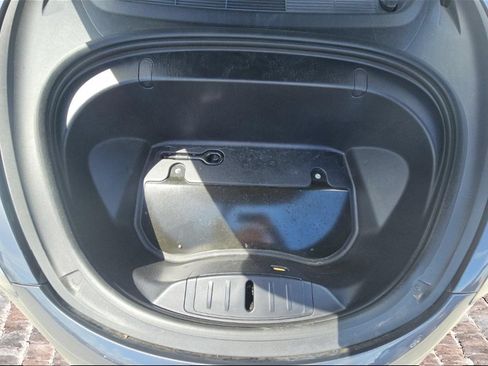 Used 2018 Tesla Model 3 Long Range RWD image 8