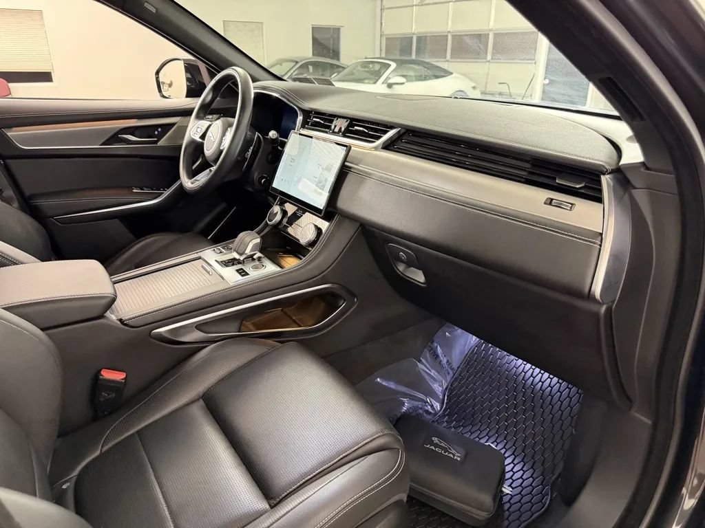Used 2024 Jaguar F-PACE R-Dynamic S AWD/4WD image 42