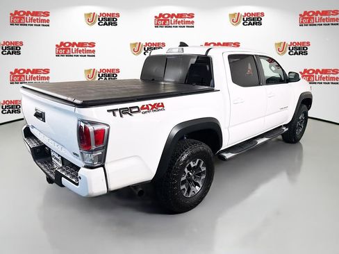 Certified 2020 Toyota Tacoma TRD Off-Road w/ Technology Package image 14
