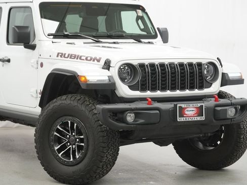 Used 2026 Jeep Wrangler Unlimited Rubicon image 3