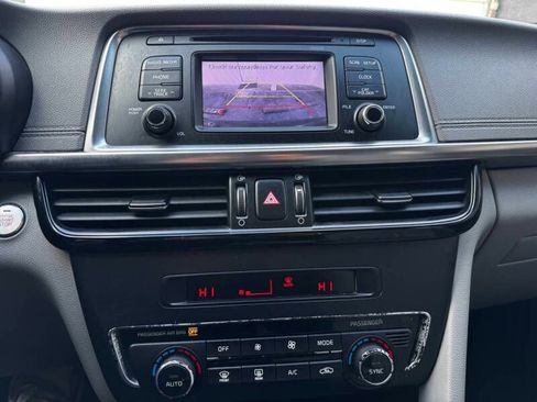 Used 2016 Kia Optima EX FWD image 17