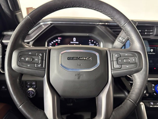 Used 2025 GMC Sierra 3500 Denali Ultimate AWD/4WD image 19