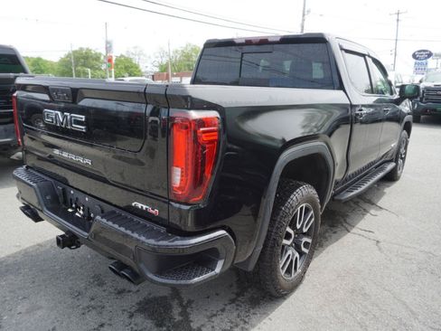 Used 2021 GMC Sierra 1500 AT4 w/ AT4 Premium Package AWD/4WD image 8