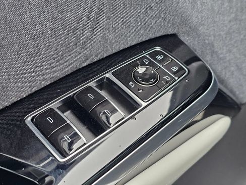 Certified 2025 Cadillac Escalade Sport Platinum AWD/4WD image 25