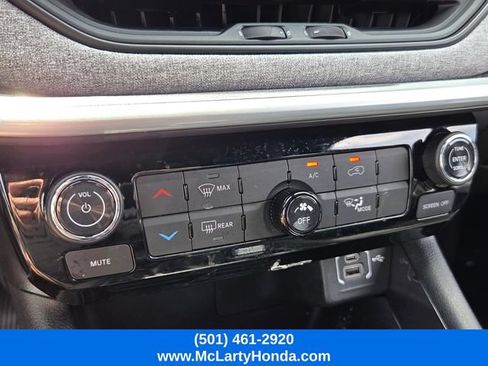 Used 2024 Jeep Compass Latitude AWD/4WD image 21