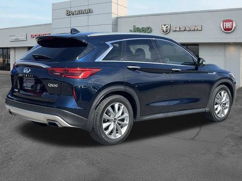 Used 2020 INFINITI QX50 Luxe w/ Navigation Package FWD image 7