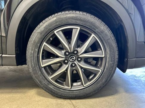 Used 2018 MAZDA CX-5 Touring w/ Preferred Equipment Package AWD/4WD image 11