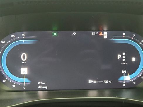 Used 2023 Volvo XC40 B5 Plus image 14