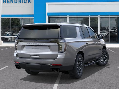 New 2026 Chevrolet Suburban Z71 w/ Comfort Package AWD/4WD image 6