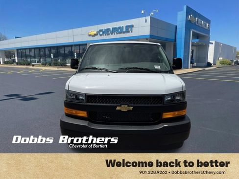 New 2026 Chevrolet Express 2500 Extended w/ Driver Convenience Package RWD image 2