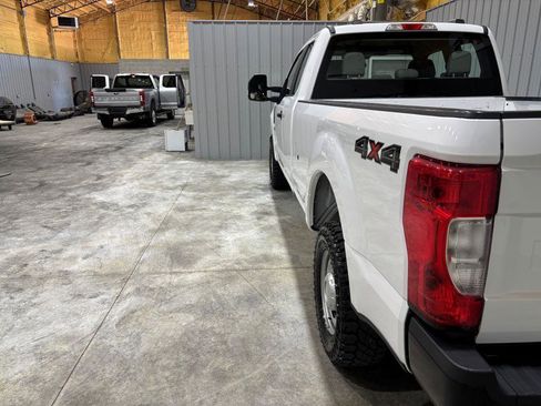 Used 2020 Ford F250 XL w/ Power Equipment Group AWD/4WD image 9