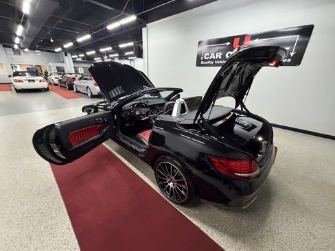 Used 2018 Mercedes-Benz SLC 300 image 40