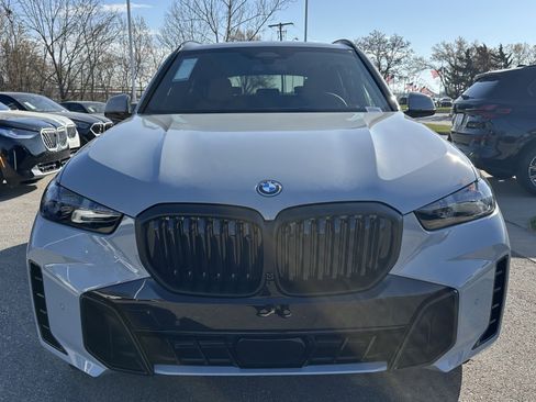 New 2026 BMW X5 xDrive50e AWD/4WD image 3