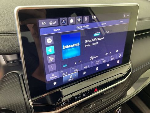 New 2026 Jeep Compass Latitude w/ Sun and Sound Group AWD/4WD image 26