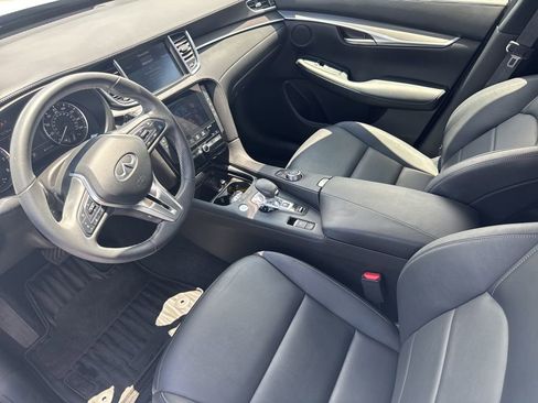 Used 2022 INFINITI QX50 Pure image 11
