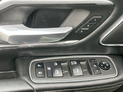 Used 2021 RAM 1500 Laramie AWD/4WD image 18