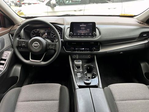 Used 2021 Nissan Rogue SV AWD/4WD image 14